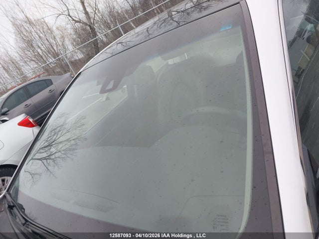 4T1B11HK6JU049663 Toyota CAMRY XLE