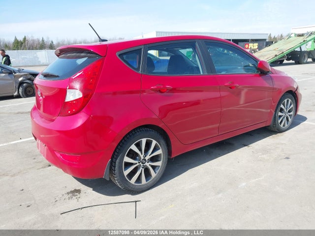 KMHCT5AEXHU316324 Hyundai Accent