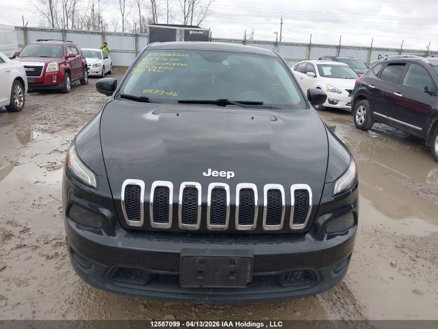 1C4PJMAS8FW696809 Jeep Cherokee Sport