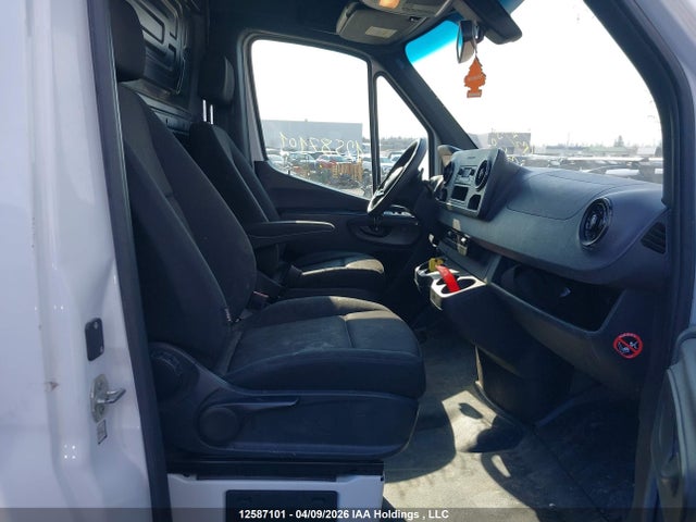 W1Y4KCHY8RP659886 Mercedes-Benz Sprinter 2500