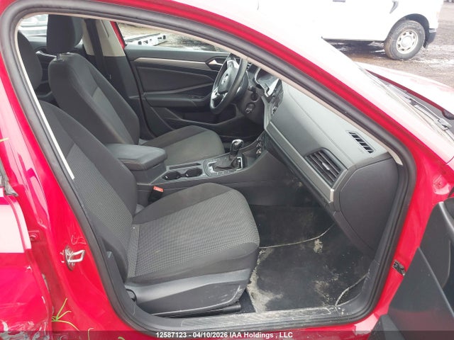 3VWC57BU8KM185371 Volkswagen Jetta S/se/r-line