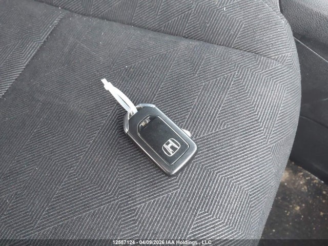 5FNYF6H17KB500663 Honda PILOT LX