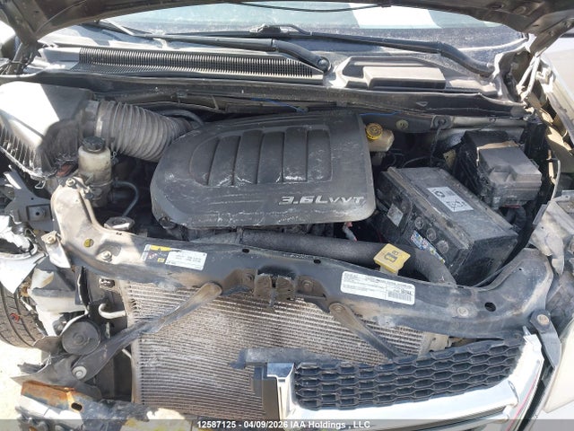 2C4RDGDGXGR234125 Dodge Grand Caravan Crew