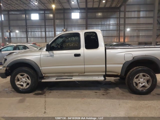 2001 Toyota Tacoma Xtracab მანქანა იყიდება აუქციონზე, vin: 5TEWN72N31Z879752, აუქციონის ნომერი: 12587130