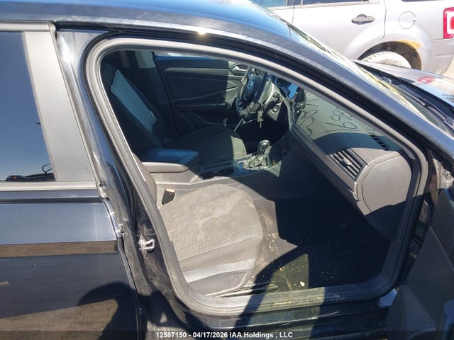 3VWC57BU3KM169823 Volkswagen Jetta 1.4 Tsi Comfortline