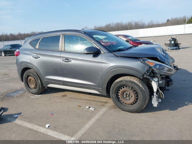 KM8J3CA48JU825319 Hyundai Tucson Limited/sport And Eco/se