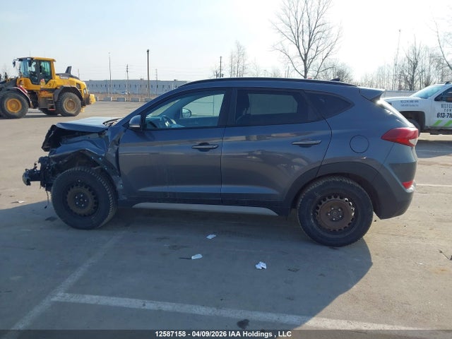 KM8J3CA48JU825319 Hyundai Tucson Limited/sport And Eco/se