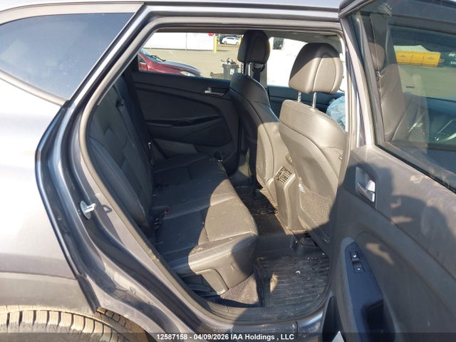 KM8J3CA48JU825319 Hyundai Tucson Limited/sport And Eco/se