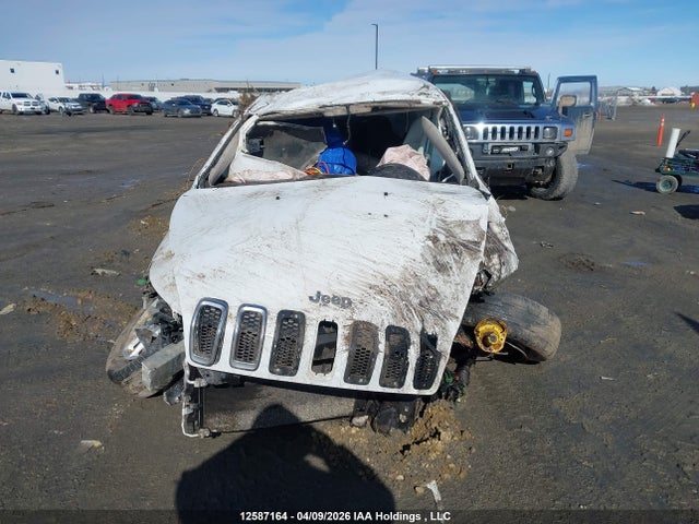 12587164 :رقم المزاد ، 1C4PJMCS4GW260649 vin ، 2016 Jeep Cherokee Latitude مزاد بيع