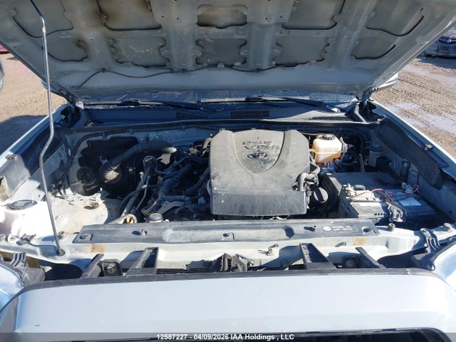 2018 Toyota Tacoma Access Cab/sr5/trd Spt/or მანქანა იყიდება აუქციონზე, vin: 5TFSZ5ANXJX132245, აუქციონის ნომერი: 12587227