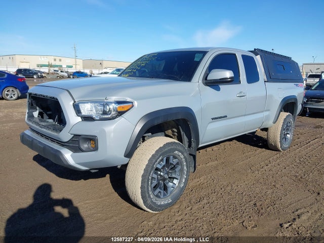 2018 Toyota Tacoma Access Cab/sr5/trd Spt/or მანქანა იყიდება აუქციონზე, vin: 5TFSZ5ANXJX132245, აუქციონის ნომერი: 12587227