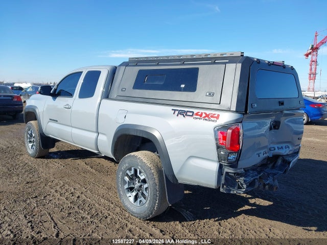 2018 Toyota Tacoma Access Cab/sr5/trd Spt/or მანქანა იყიდება აუქციონზე, vin: 5TFSZ5ANXJX132245, აუქციონის ნომერი: 12587227