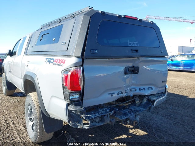 2018 Toyota Tacoma Access Cab/sr5/trd Spt/or მანქანა იყიდება აუქციონზე, vin: 5TFSZ5ANXJX132245, აუქციონის ნომერი: 12587227