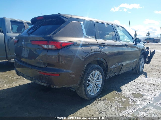 JA4J4UA87RZ621744 Mitsubishi Outlander Es