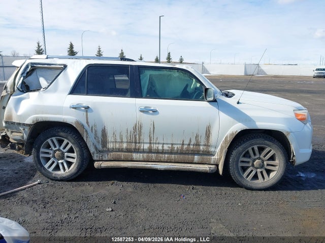 2013 Toyota 4runner Sr5/limited/trail მანქანა იყიდება აუქციონზე, vin: JTEBU5JR3D5121858, აუქციონის ნომერი: 12587253