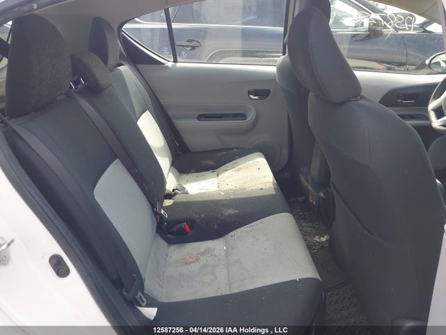 JTDKDTB34E1560935 Toyota Prius
