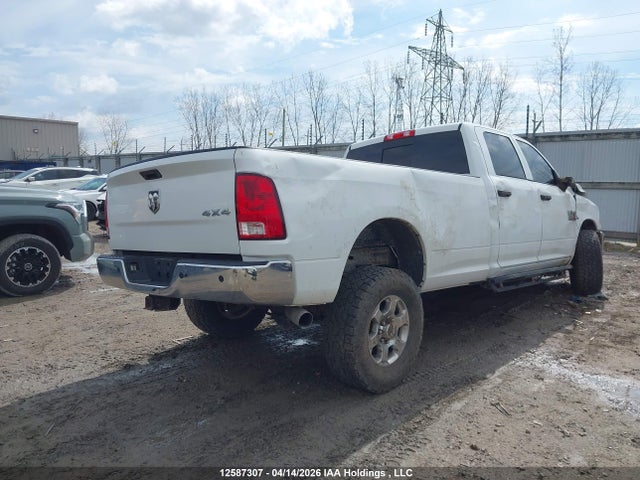 3C6UR5JLXJG244868 RAM 2500 Slt