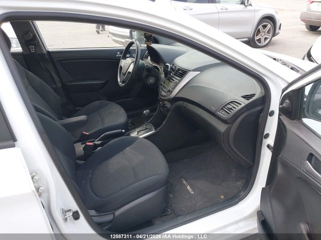 KMHCT5AE7GU273351 Hyundai Accent