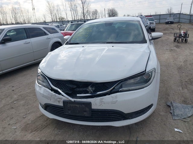 Продажа на аукционе авто 2015 Chrysler 200 Lx, vin: 1C3CCCFB3FN592170, номер лота: 12587315