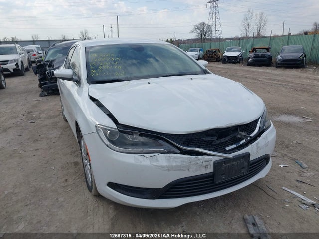 Продажа на аукционе авто 2015 Chrysler 200 Lx, vin: 1C3CCCFB3FN592170, номер лота: 12587315
