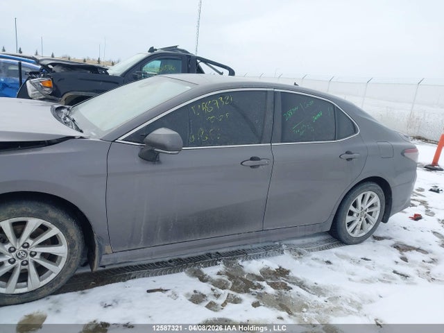 4T1G11AK8MU555080 Toyota CAMRY SE