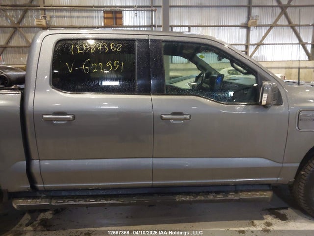 12587358 :رقم المزاد ، 1FTVW1ELXPWG22951 vin ، 2023 Ford F-150 Lightning Lariat مزاد بيع