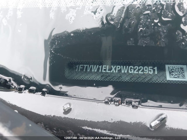 12587358 :رقم المزاد ، 1FTVW1ELXPWG22951 vin ، 2023 Ford F-150 Lightning Lariat مزاد بيع