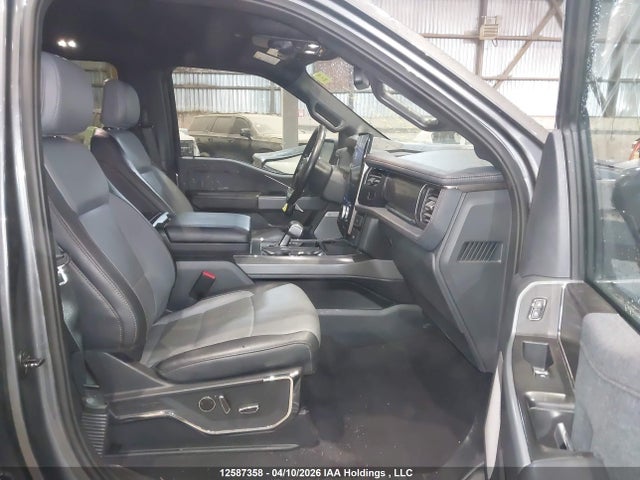 12587358 :رقم المزاد ، 1FTVW1ELXPWG22951 vin ، 2023 Ford F-150 Lightning Lariat مزاد بيع