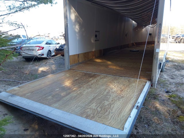 54BNA3326P1326640 Neo Enclosed Trailer