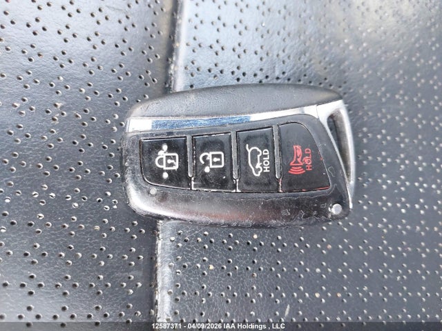12587371 :رقم المزاد ، 5XYZUDLA8DG067646 vin ، 2013 Hyundai Santa Fe مزاد بيع