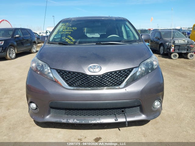 2011 Toyota Sienna Sport მანქანა იყიდება აუქციონზე, vin: 5TDXK3DC4BS150501, აუქციონის ნომერი: 12587375