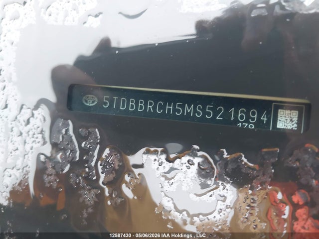 12587430 :رقم المزاد ، 5TDBBRCH5MS521694 vin ، 2021 Toyota Highlander Hybrid Le مزاد بيع