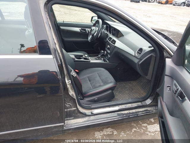12574704 :رقم المزاد ، WDDGF8JB4EA916831 vin ، 2014 Mercedes-benz C 350 4matic مزاد بيع