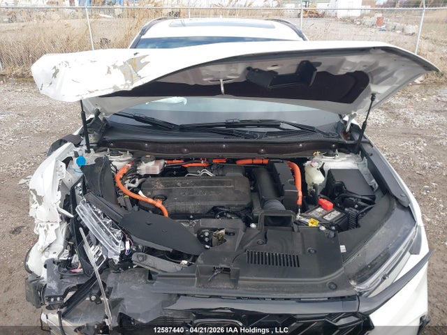 Auction sale of the 2025 Honda Cr-v Touring Hybrid, vin: 2HKRS6H97SH225268, lot number: 12587440
