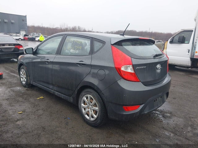 12587461 :رقم المزاد ، KMHCT5AE7CU051399 vin ، 2012 Hyundai Accent مزاد بيع
