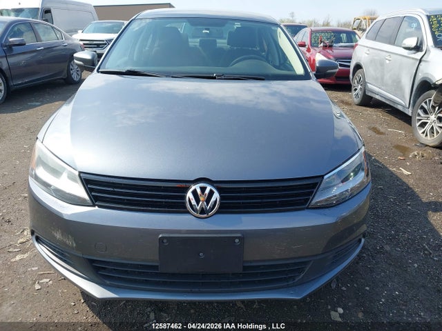 12587462 :رقم المزاد ، 3VW2K7AJXEM280496 vin ، 2014 Volkswagen Jetta مزاد بيع