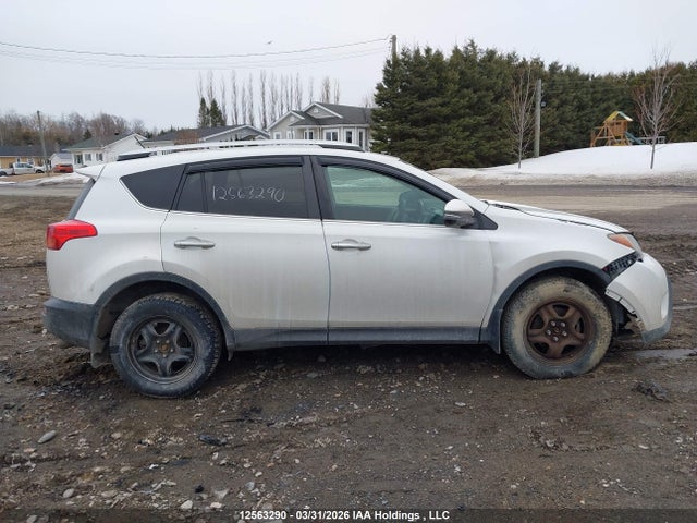 12563290 :رقم المزاد ، 2T3DFREV3FW236462 vin ، 2015 Toyota Rav4 Limited مزاد بيع