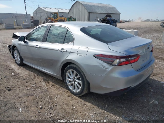 2023 Toyota Camry Le მანქანა იყიდება აუქციონზე, vin: 4T1C31AK7PU053111, აუქციონის ნომერი: 12587481