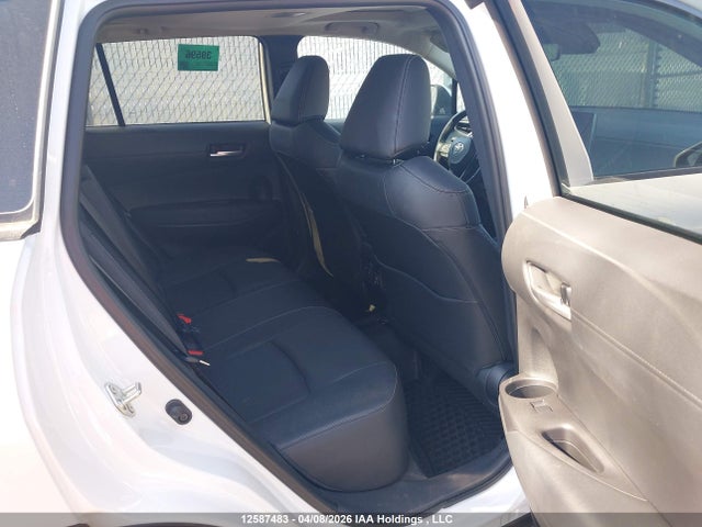 7MUDAABG8RV082137 Toyota Corolla Cross Xle