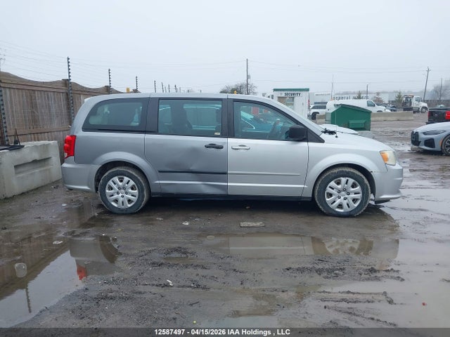 2C4RDGBG5ER136961 Dodge Grand Caravan Se/sxt