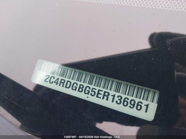2C4RDGBG5ER136961 Dodge Grand Caravan Se/sxt