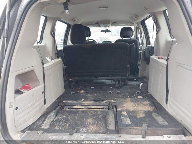 2C4RDGBG5ER136961 Dodge Grand Caravan Se/sxt