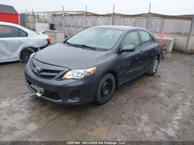 12587569 :رقم المزاد ، 2T1BU4EE4DC057239 vin ، 2013 Toyota Corolla S/le مزاد بيع