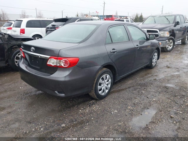 12587569 :رقم المزاد ، 2T1BU4EE4DC057239 vin ، 2013 Toyota Corolla S/le مزاد بيع