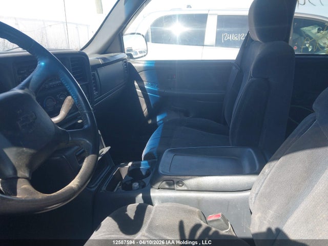 Продажа на аукционе авто 2000 Chevrolet Silverado K1500, vin: 2GCEK19TXY1123694, номер лота: 12587594
