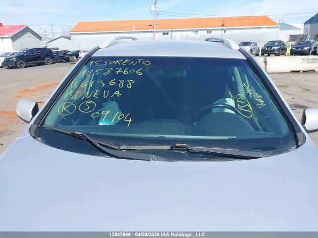 5XYKTDA77FG613688 KIA Sorento Lx V6