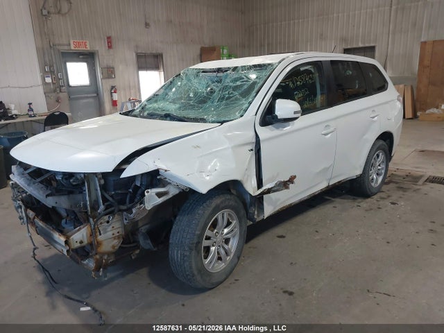 JA4JZ3AX6EZ602812 Mitsubishi Outlander Se