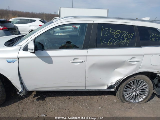 2022 Mitsubishi Outlander Phev Black Edition/gt/le/se მანქანა იყიდება აუქციონზე, vin: JA4J2VA76NZ612269, აუქციონის ნომერი: 12587634