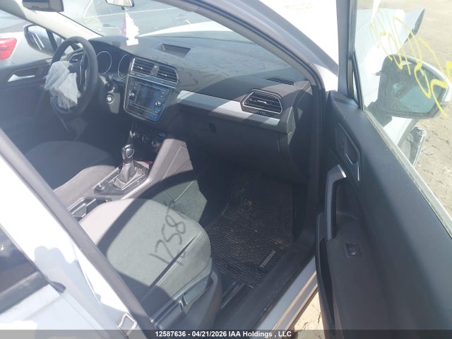 3VV0B7AXXKM062733 Volkswagen Tiguan Trendline
