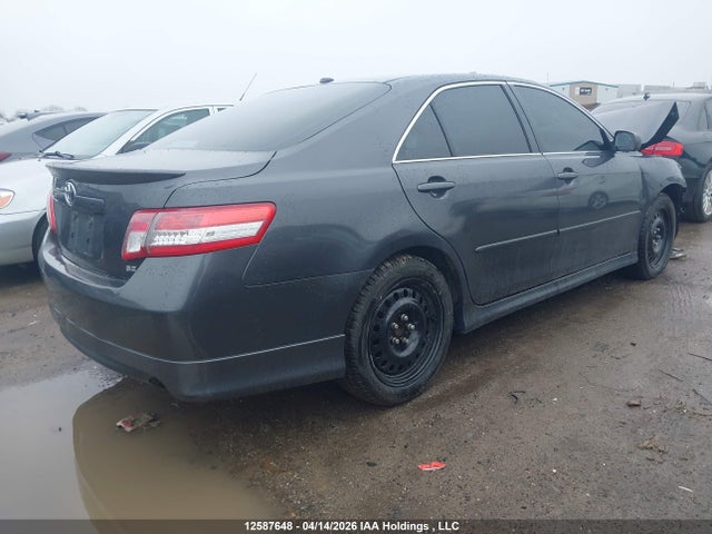 12587648 :رقم المزاد ، 4T1BF3EK9BU163790 vin ، 2011 Toyota Camry Se مزاد بيع